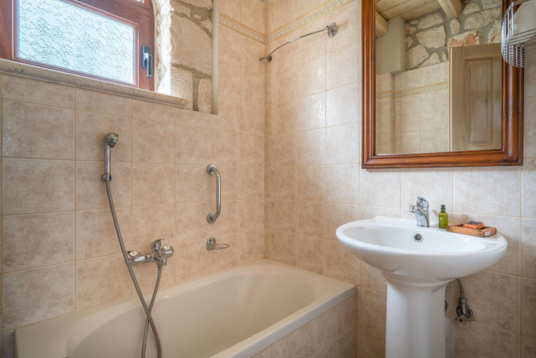 Bathroom 5, Myrties stone houses, Ionian Islands