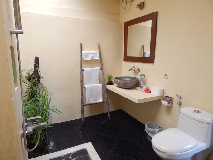 Bathroom 4, Rosella Cottage Yogyakarta, Sleman