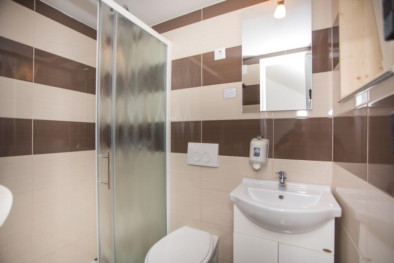 Bathroom 5, Kalpić Suites & Villa, Drniš