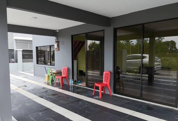 Public Area 3, I Love U BnB, Semporna