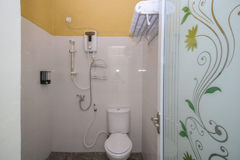 Bathroom, Sky Residence Syariah Mampang 1 Jakarta, South Jakarta