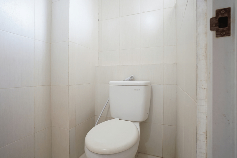 Bathroom 4, Planet Room Kemang View, Bekasi