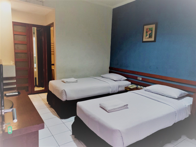 Bedroom 13