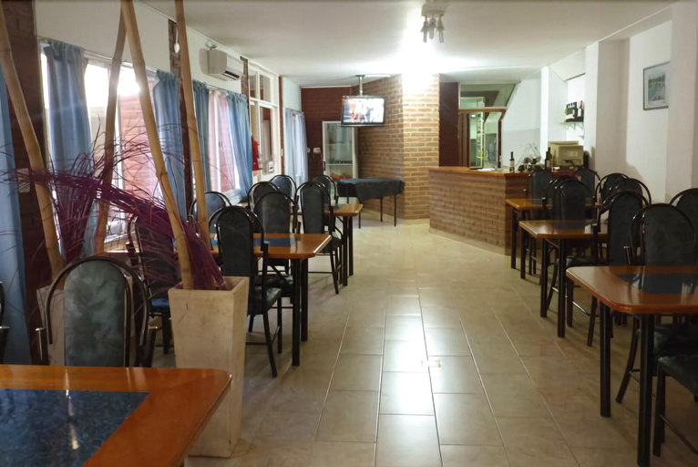 Food & Drinks 4, Colonia Aoma Villa Carlos Paz, Santa María