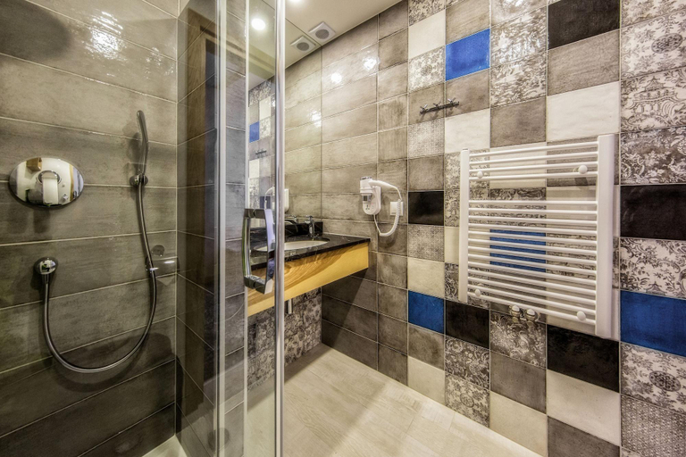Bathroom 4, Gold Hotel, Tatra