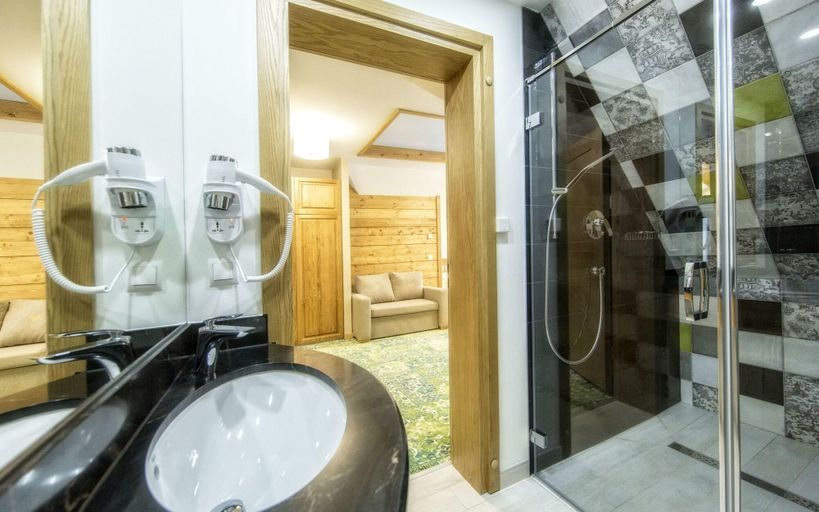 Bathroom 4, Gold Hotel, Tatra