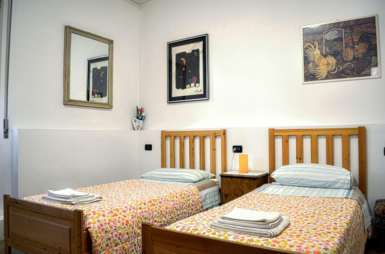 Bedroom 3, Bed&Breakfast Arcobaleno, Bologna