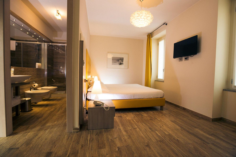 Bathroom 5, Amalia Bakery Home, Varese