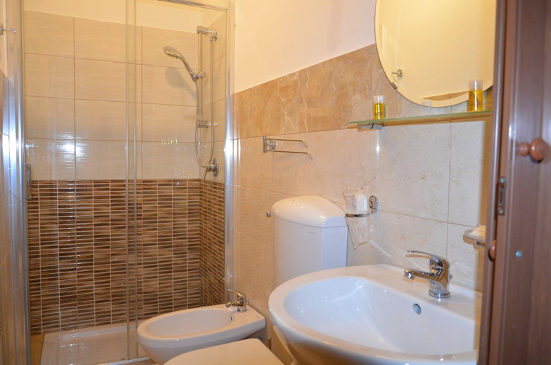Bathroom, B&B Villa Bellini, Catania