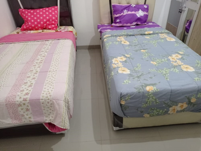 OYO 90595 Ferezsa Kost Syariah, Palembang