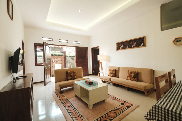 Omah Angkul Angkul Villa, Bandung