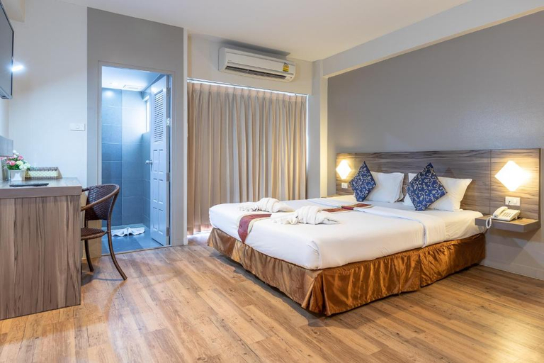 Bedroom 3, Eastiny Inn Hotel, Pattaya