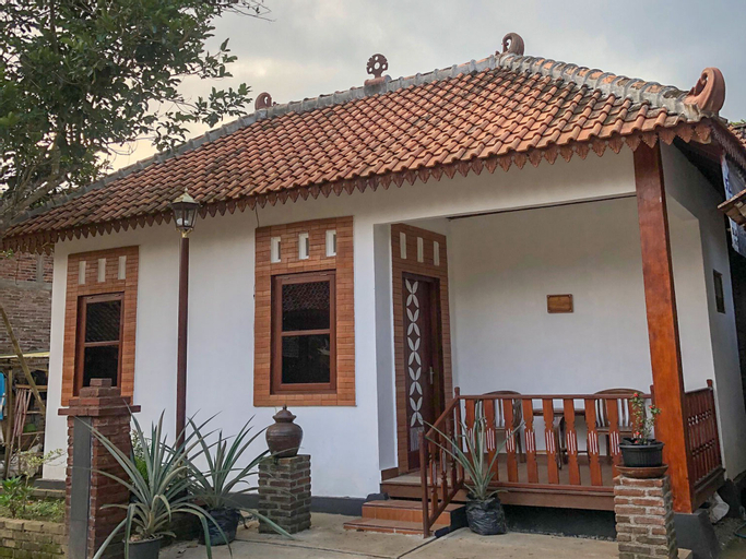 Exterior & Views 2, Roemah Beong Syariah at Desa Wisata Kembanglimus Mitra RedDoorz, Magelang