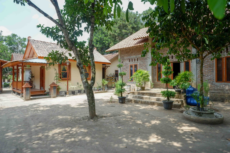 Griya Borobodur Cottage 1 at Desa Wisata Wanurejo, Magelang