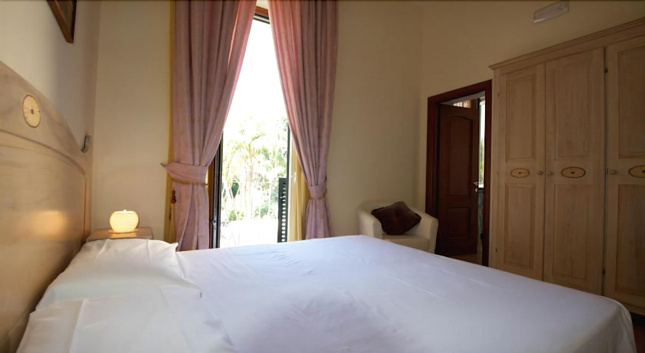 Bedroom 2, Divina House B&B, Napoli
