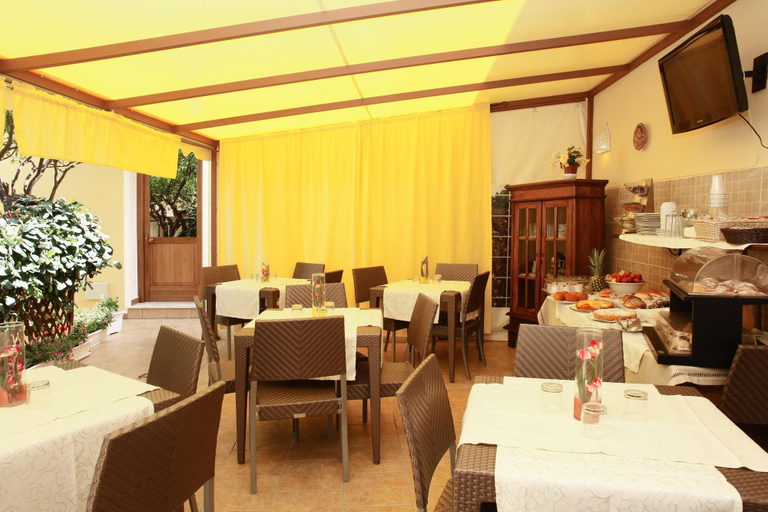Food & Drinks 5, Coralia Bed And Breakfast, Trapani