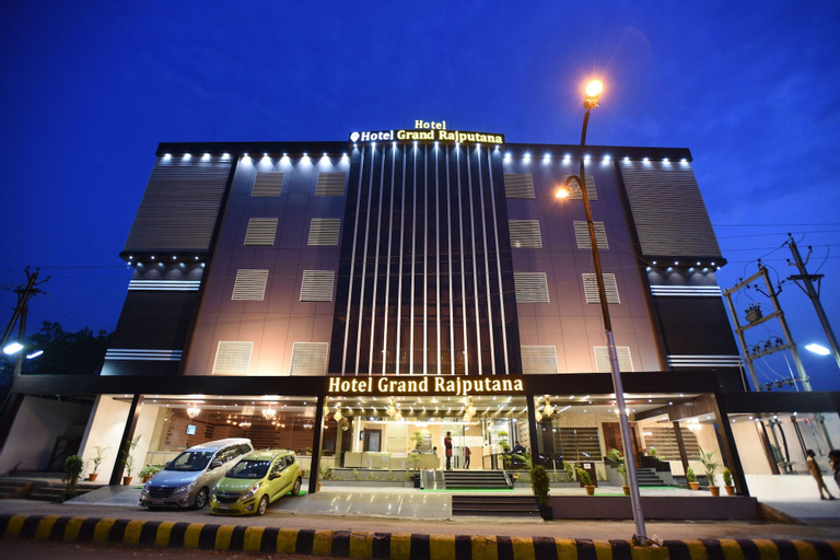 Hotel Grand Rajputana, Raipur