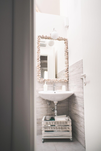 Bathroom 5, B&B A Portata di Mare, Ancona