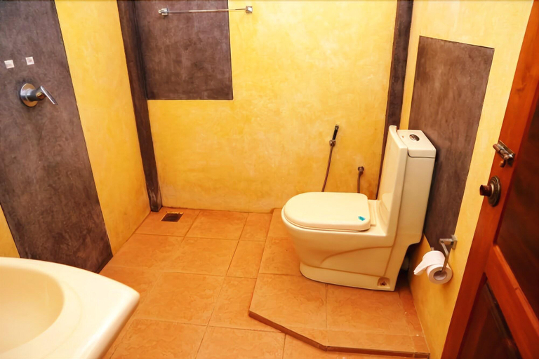Bathroom 3, Harmony Beach Bungalows, Tangalle