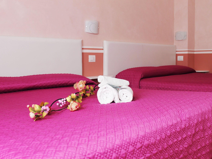 Bedroom 4, Memo's Affittacamere, Oristano