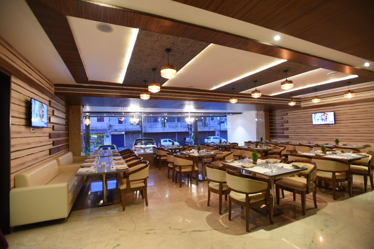 Food & Drinks 5, Hotel Grand Rajputana, Raipur
