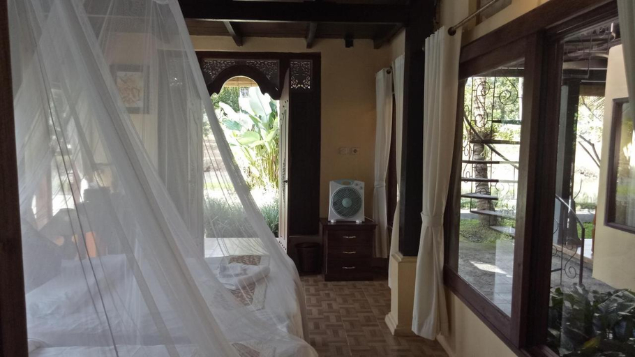 Bedroom 5, Atres Villa, Buleleng
