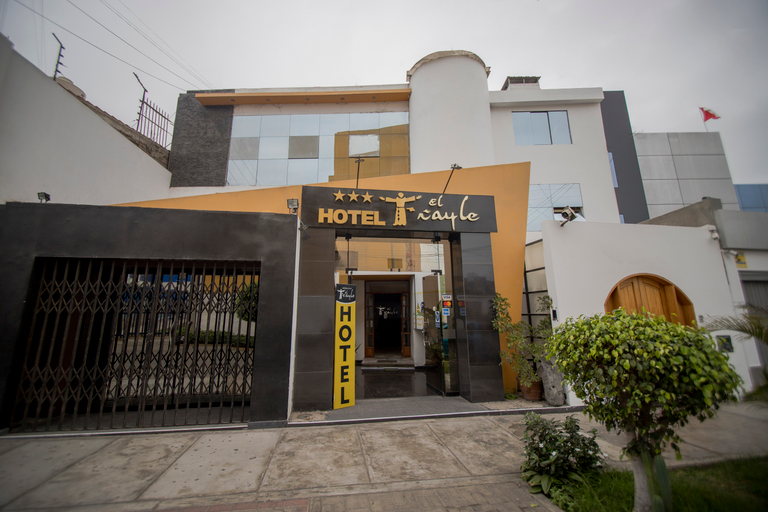 Exterior & Views
