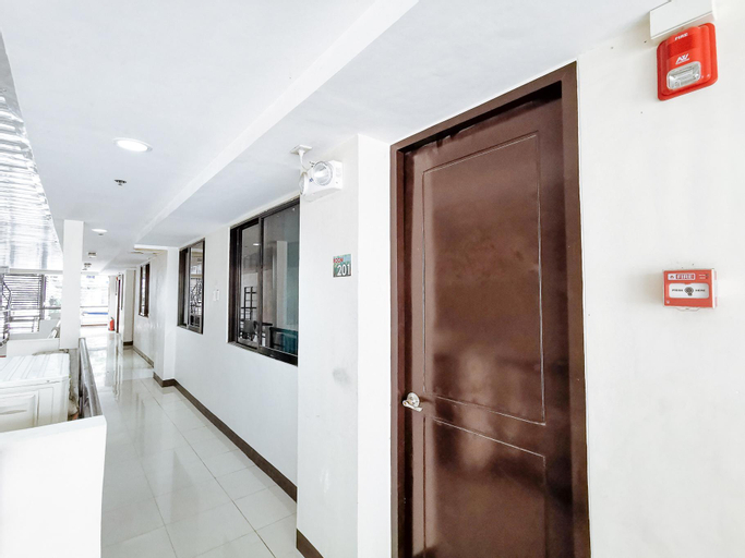 Public Area 2, RedDoorz Plus near Ateneo de Davao, Davao City
