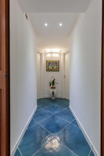 Public Area 3, 14 Leoni, Salerno