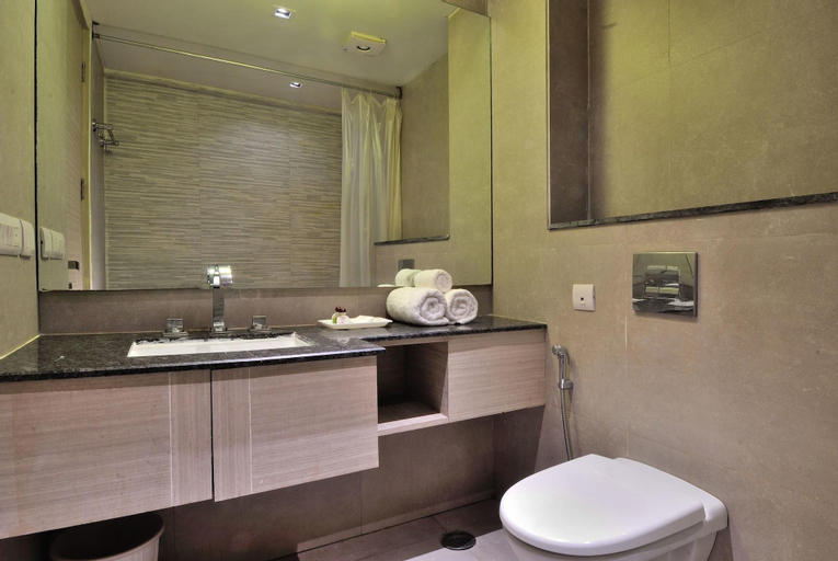 Bedroom 4, Hotel Royal Grand, West