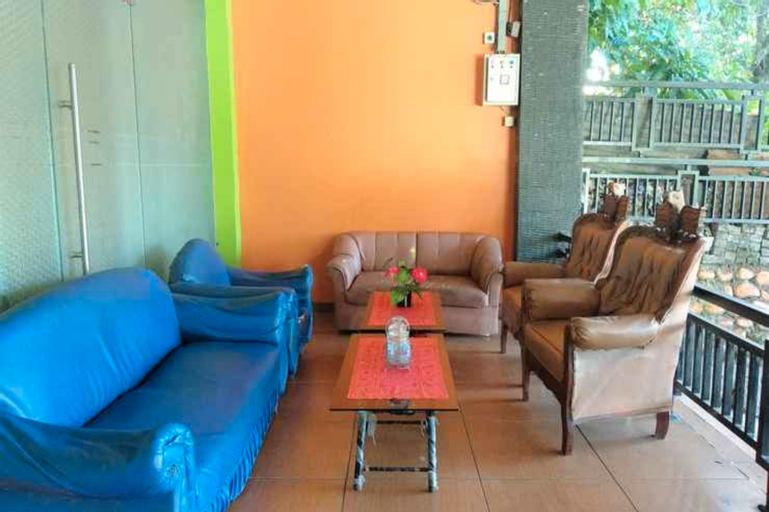 Wisma Life Bandara, Maros