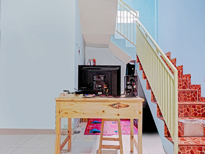 OYO 90594 Fajar Inn, Depok