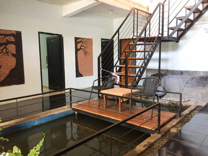 Public Area 2, Wisma Andini Palopo RedPartner, Palopo