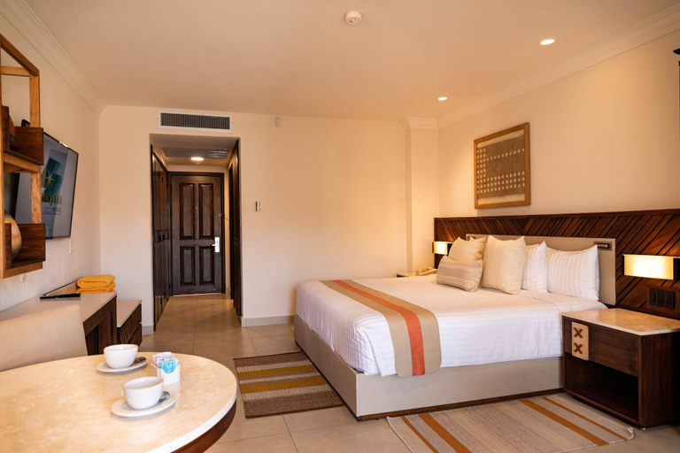 Bedroom 4, Royal Solaris Los Cabos - All Inclusive, La Paz