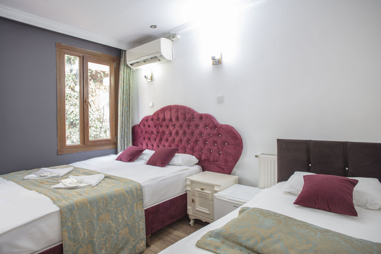 Bedroom 3, La Petite Maison, Fatih