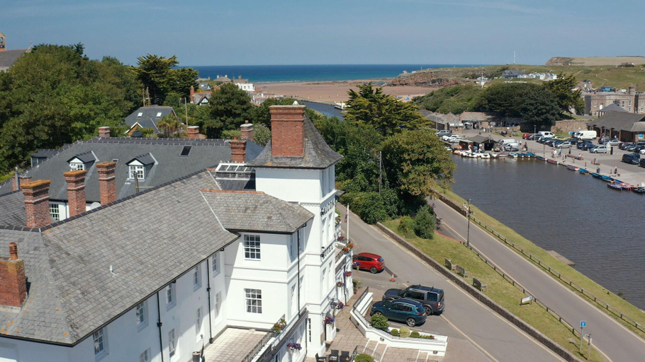 Exterior & Views 2, The Falcon Hotel, Cornwall