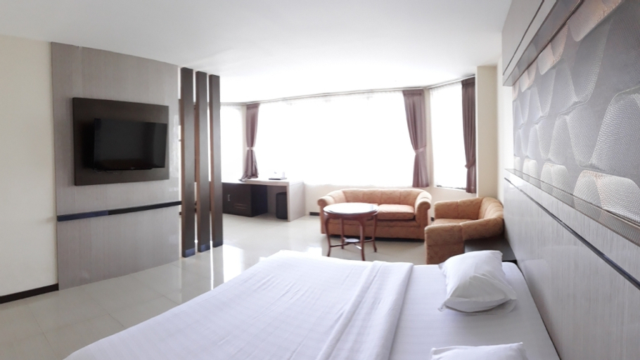 Bedroom 5, Alexander Hotel Tegal, Tegal