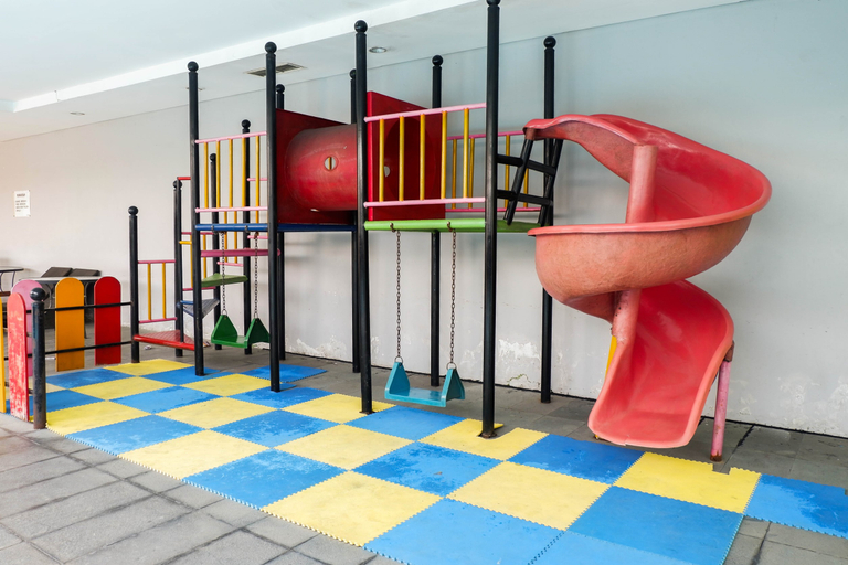Family & Kids, Trendy and Tidy Studio Room at Puri Mas Apartment By Travelio, Surabaya