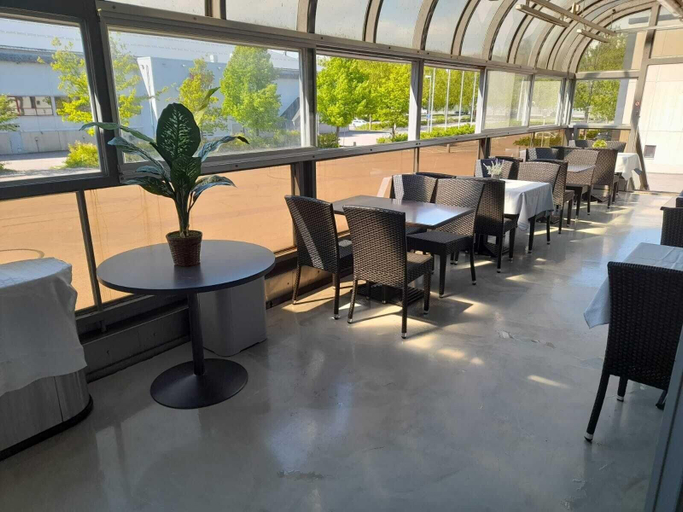 Public Area 3, Hotelli Tikkurila, Uusimaa