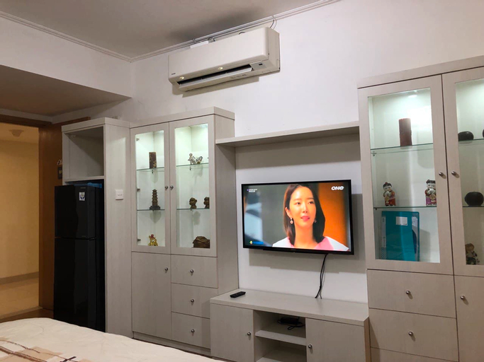 Cozy Apartemen The Mansion @Kemayoran Fontana Bougenville by Rentaloka, North Jakarta
