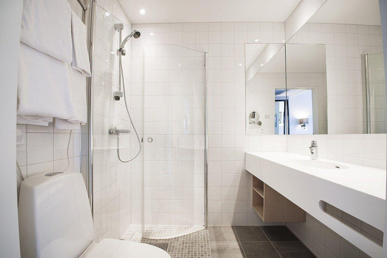 Bathroom 4, Best Western RC Hotel, Jönköping