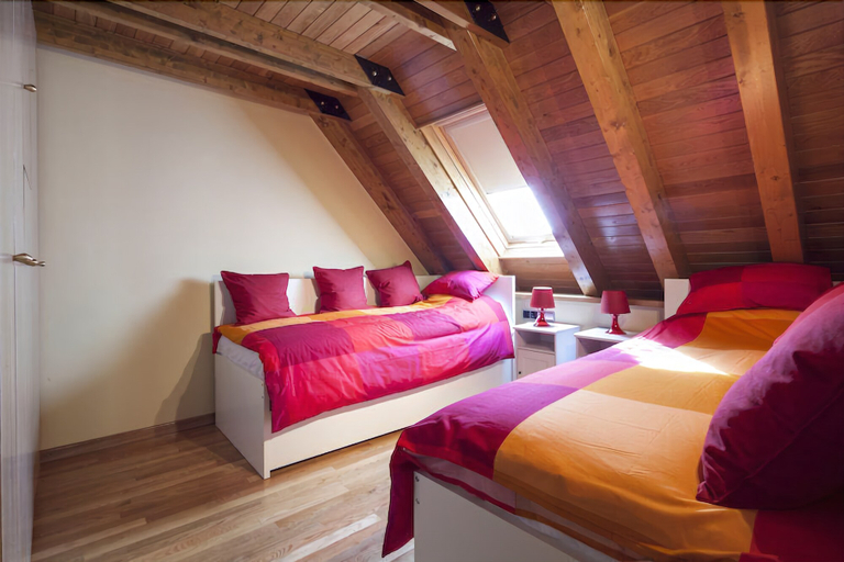 Bedroom 3, Luderna - Casa con jardin Montcorbison, Lleida