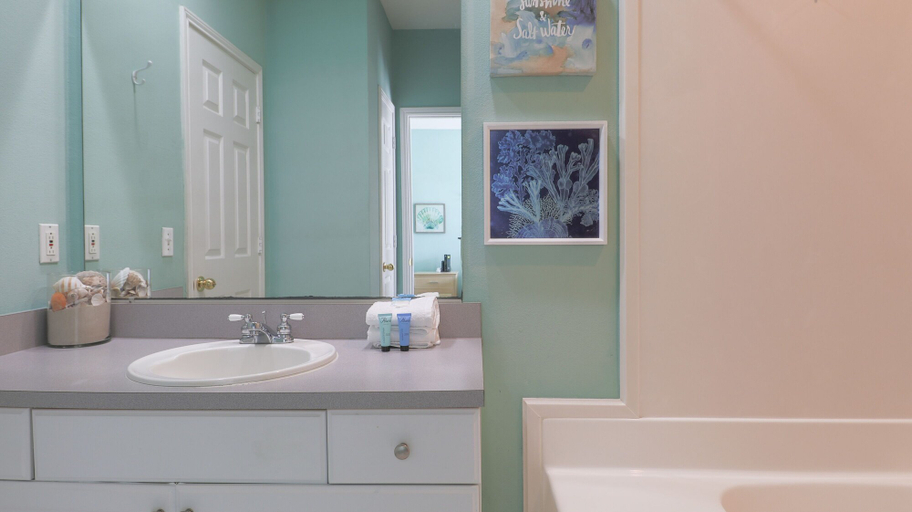 Bathroom 4, Legacy Villa 1304, Harrison