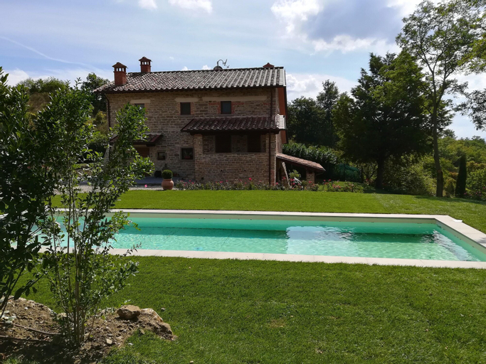 Refined villa in Pieve Santo Stefano with private pool, Arezzo