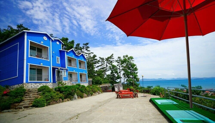 Exterior & Views 1, Sea sight pension, Buan