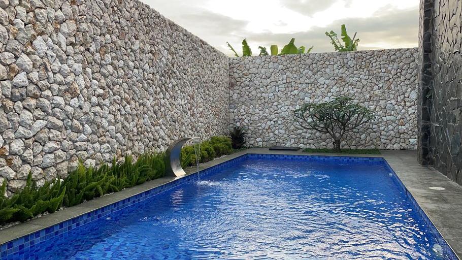 Sport & Beauty 1, Villa Arjuna Garut 3BR, Garut
