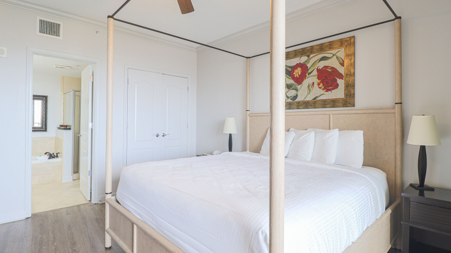 Bedroom 4, Sienna 402, Harrison