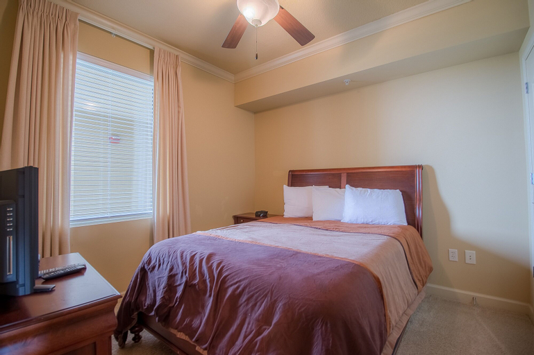 Sienna 702, Harrison