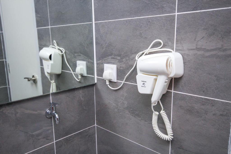 Bathroom 5