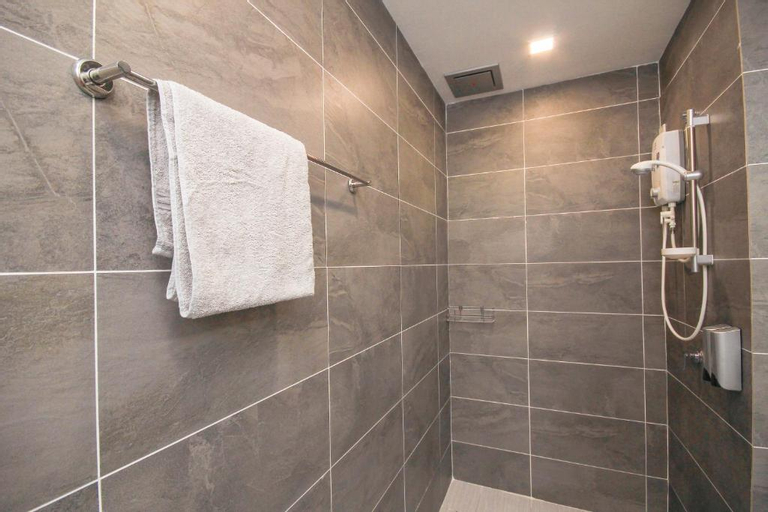 Bathroom 5